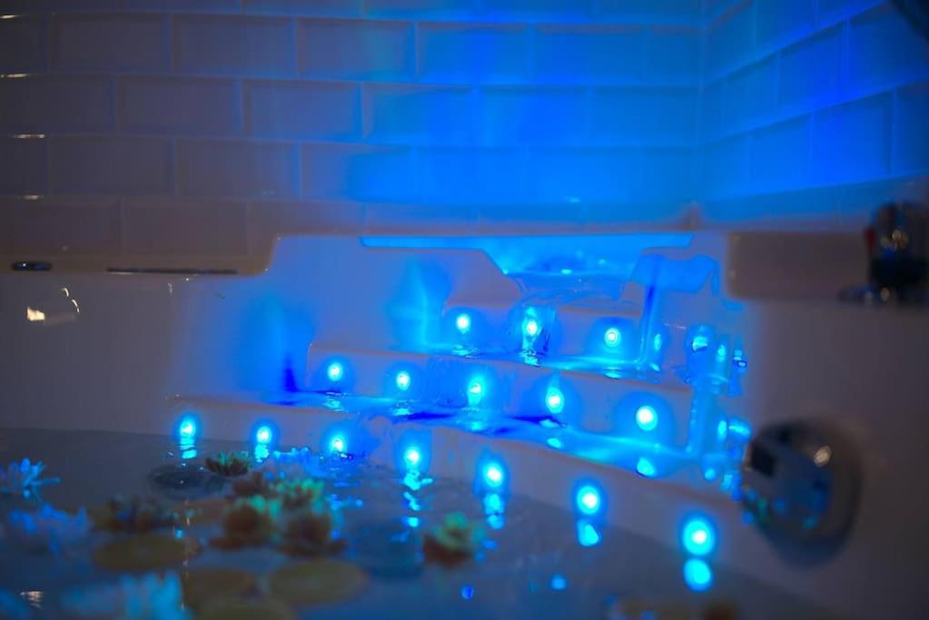 Luxury Room Jacuzzi Centre Ville Haut De Gamme Mulhouse Dış mekan fotoğraf