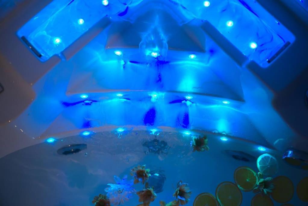 Luxury Room Jacuzzi Centre Ville Haut De Gamme Mulhouse Dış mekan fotoğraf